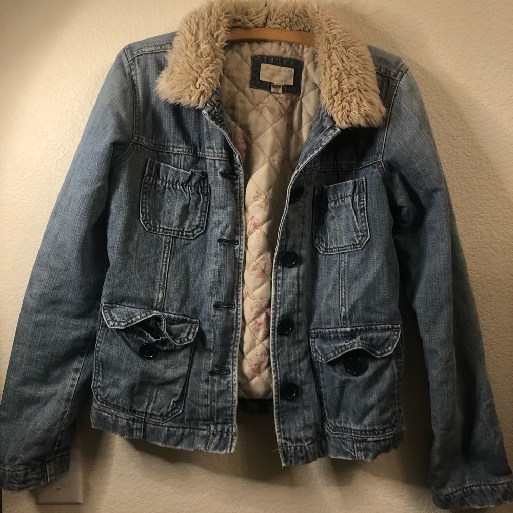 Abercrombie & Fitch Jean jacket. - Picture 1 of 5